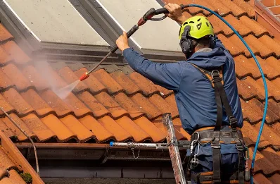 Démoussage et hydrofuge de toiture à Andres